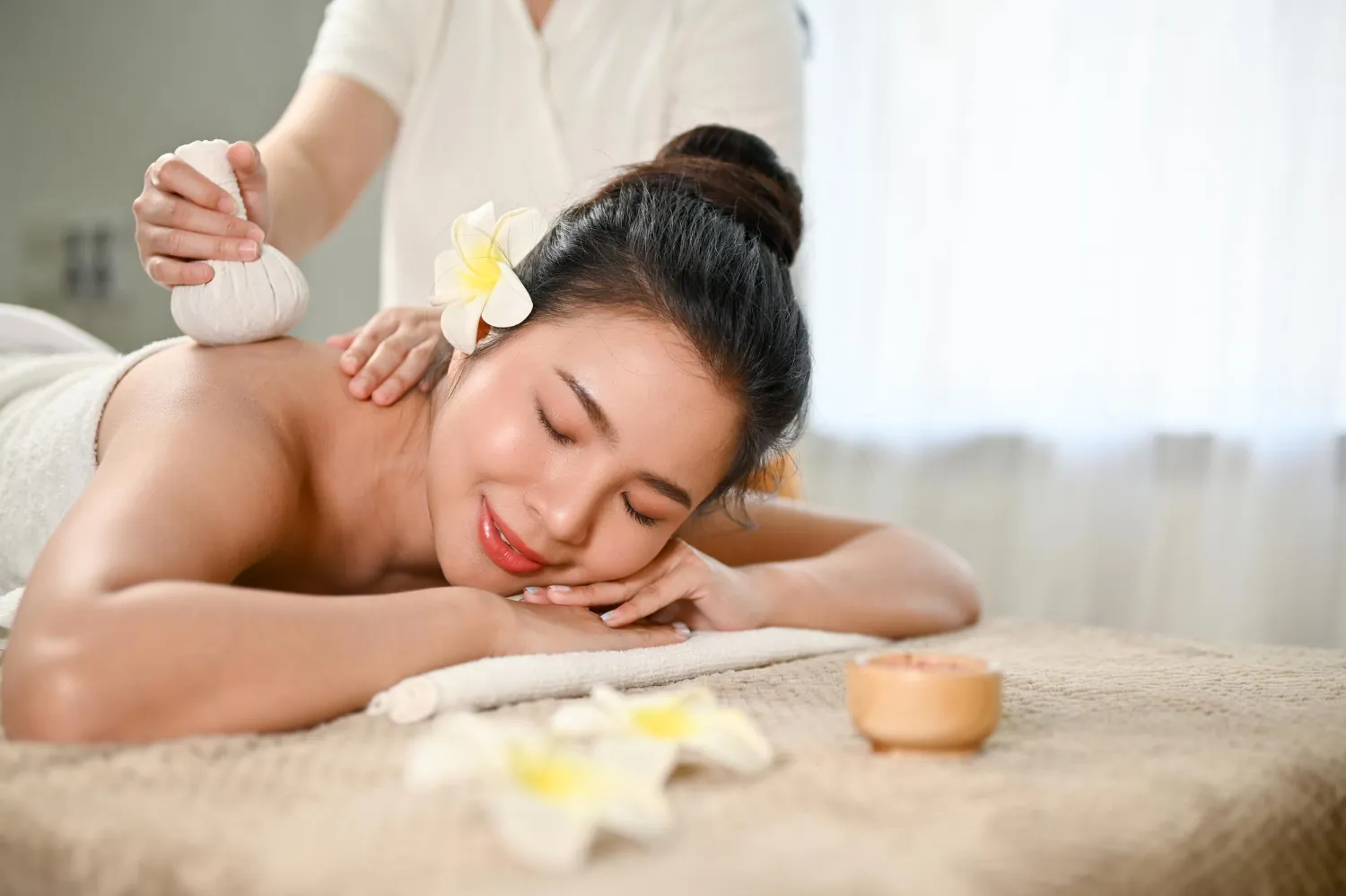 The Real Benefits of Booking a Home Massage in Bangkok